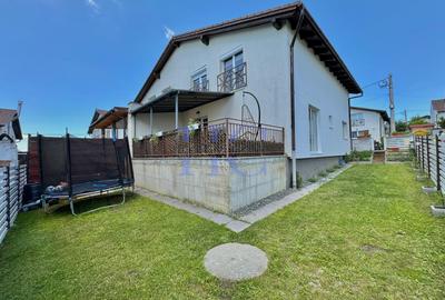 Duplex cu 4 camere cu Canalizare în Exterior Est - 3