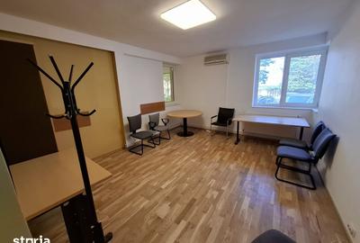 Apartament cu 4 camere în Central - 2