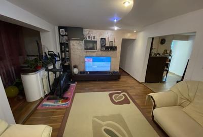 Apartament cu 3 camere decomandat în Zimbru - 7