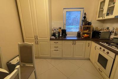 Apartament cu 4 camere decomandat, mobilat în Bucovina - 1
