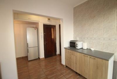 Apartament cu 3 camere semidecomandat, mobilat în Magheru - 1