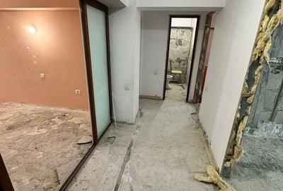 Apartament cu 3 camere decomandat în Capitol - 4