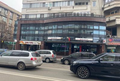 Spațiu comercial, de 470 mp, în Mihai Bravu