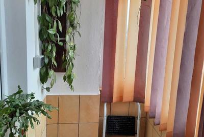 Apartament cu 2 camere semidecomandat în Micro 19
