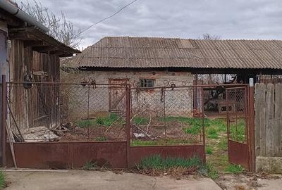 Casă cu Teren 1439 Mp în Chișlaz