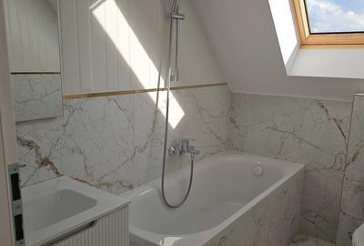 Apartament cu 3 camere decomandat în Exterior Vest