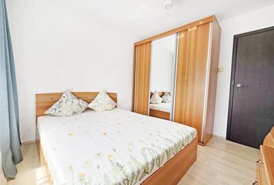 Apartament cu 3 camere decomandat, mobilat în Sebastian