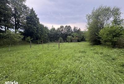 Teren de 2000 mp, în Central