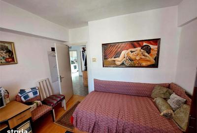 Apartament cu 3 camere decomandat în Piața - 7