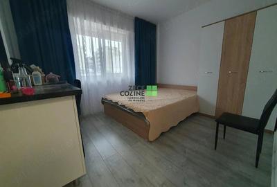 Apartament cu 3 camere semidecomandat în Central