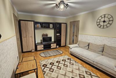 Apartament cu 3 camere semidecomandat, mobilat în Girocului - 2