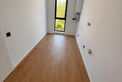 Spațiu comercial, de 45 mp, în Central - 3
