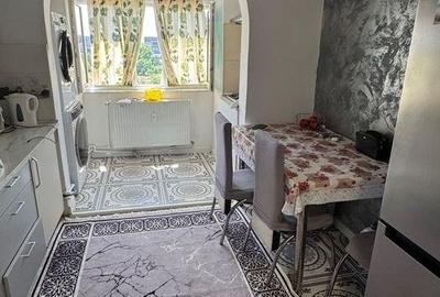 Apartament cu 2 camere decomandat în Palas