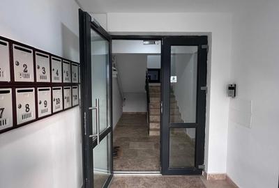 Apartament cu 3 camere decomandat în Bragadiru