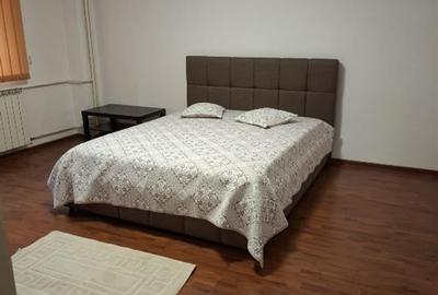 Garsonieră decomandată, mobilată în Timpuri Noi