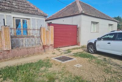 Casă cu 1 camere cu Teren 1500 Mp în Central