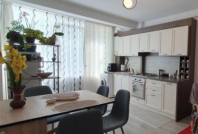 Apartament cu 3 camere decomandat, mobilat în Burdujeni
