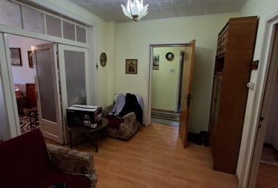 Apartament cu 4 camere în Central