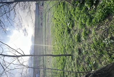 Teren de 1800 mp, în Vânători