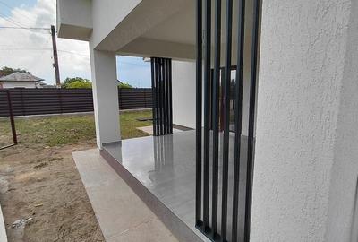 Casă cu Teren 350 Mp în Bradu