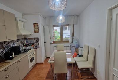 Casă cu 7 camere cu Garaj în Exterior Nord - 7