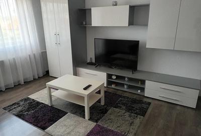 Apartament cu 2 camere decomandat în Tolstoi - 1