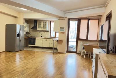 Apartament cu 2 camere decomandat în Vitan