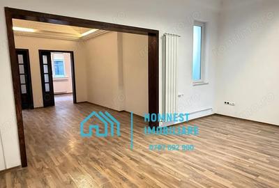 Apartament cu 3 camere semidecomandat în Victoriei - 2