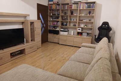 Apartament cu 2 camere decomandat, mobilat în Apusului