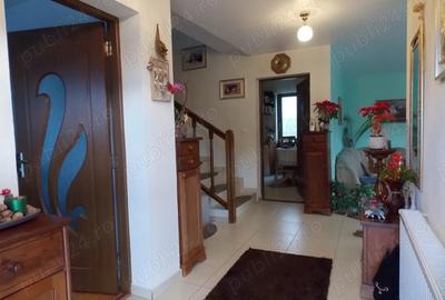 Casă cu 5 camere cu Teren 380 Mp în Central - 7