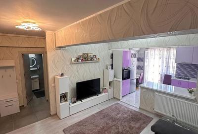 Apartament cu 2 camere decomandat, mobilat în Metalurgiei