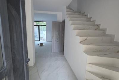 Casă cu 2 camere în Vest - 1