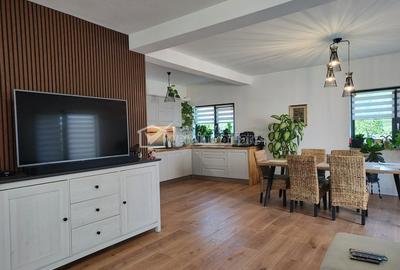 Casă cu 4 camere cu Teren 136 Mp în Central