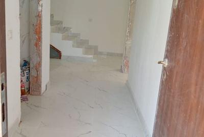 Casă cu 8 camere cu Canalizare în Fundeni - 15