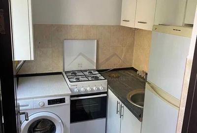 Apartament cu 2 camere nedecomandat în Tătărași