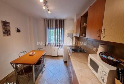 Apartament cu 2 camere decomandat în Republicii