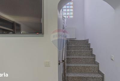 Casă cu Teren 1074 Mp în Moieciu - 2