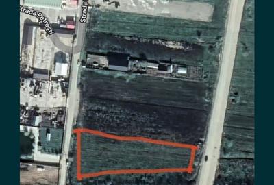 Teren de 3400 mp, în Centura - 3