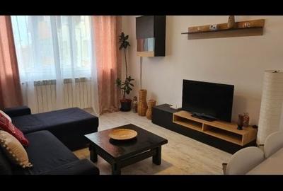 Apartament cu 2 camere semidecomandat în Girocului