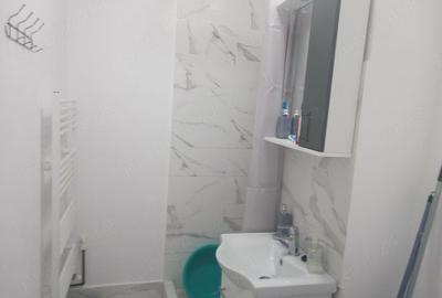 Garsonieră decomandată în Central - 1