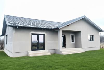 Casă individuală cu 4 camere cu Teren 1007 Mp în Sud-Vest - 1
