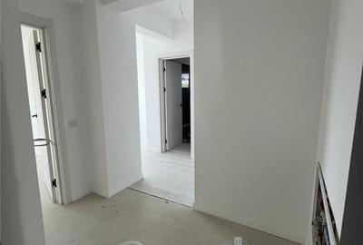 Apartament cu 2 camere decomandat în Bârnova