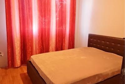 Apartament cu 3 camere semidecomandat în Drumul Taberei