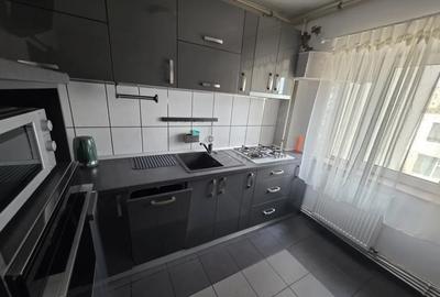 Apartament cu 2 camere decomandat, mobilat în Casa de Cultură - 3