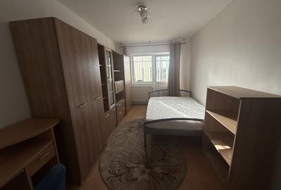 Apartament cu 2 camere decomandat în Gară