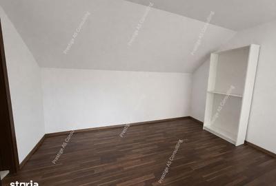 Casă cu 5 camere cu Teren 648 Mp în Ghiroda - 12