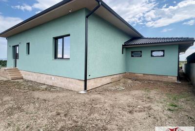 Casă individuală cu 4 camere cu Teren 500 Mp în Micești - 2