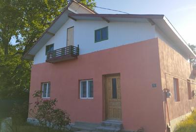 Casă cu 4 camere în Central - 4