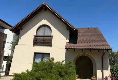 Casă cu 5 camere cu Teren 525 Mp în Corbeanca
