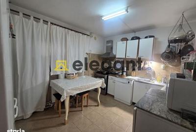 Casă cu 4 camere în Bordei
